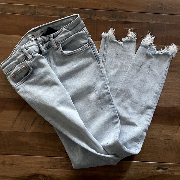 Zara Jeans - Picture 2 of 5